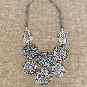 Stella & Dot bib necklace
